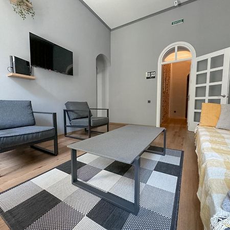 Apartments White Pearl Sadova オデッサ エクステリア 写真