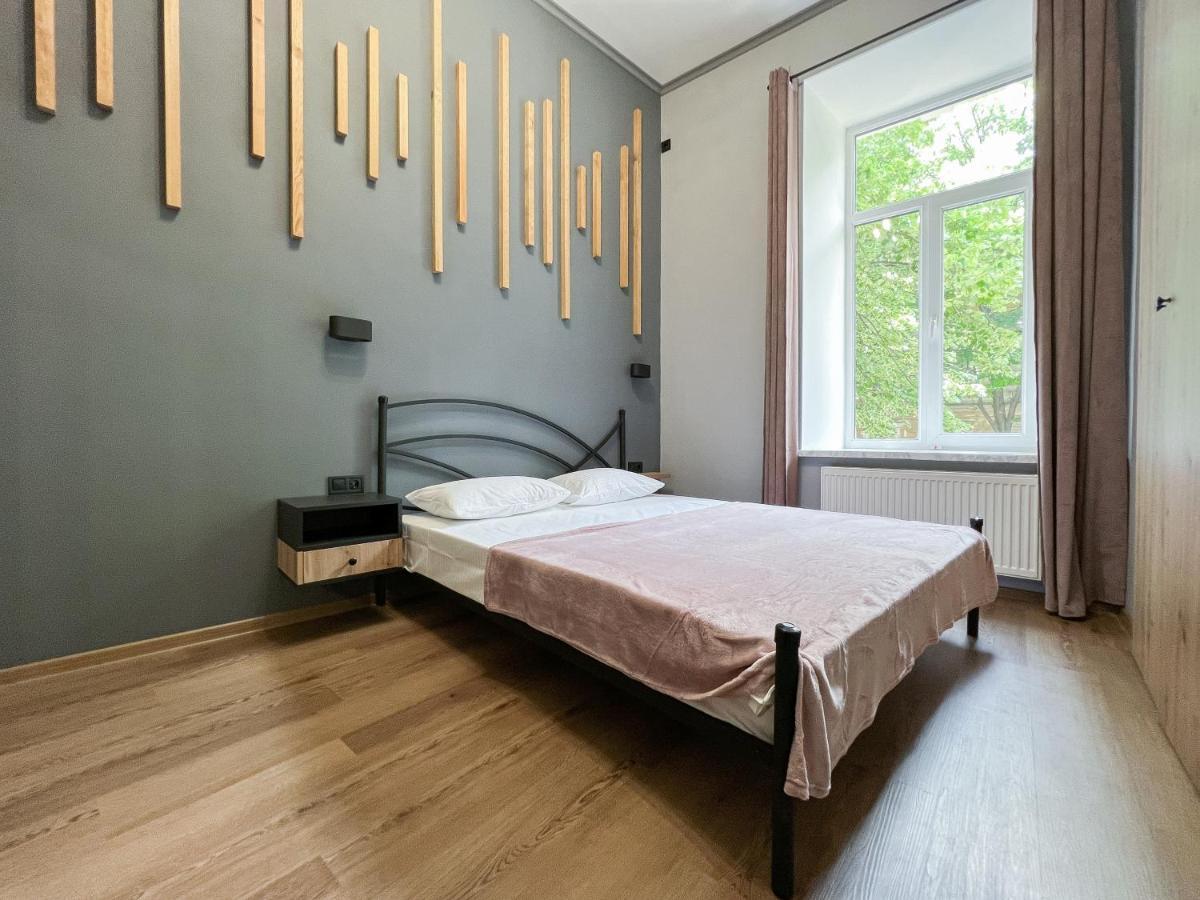 Apartments White Pearl Sadova オデッサ エクステリア 写真