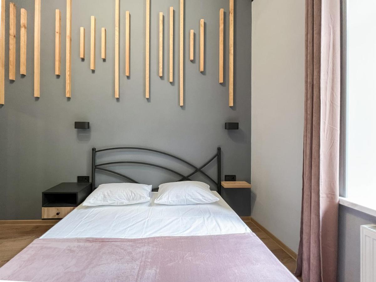 Apartments White Pearl Sadova オデッサ エクステリア 写真