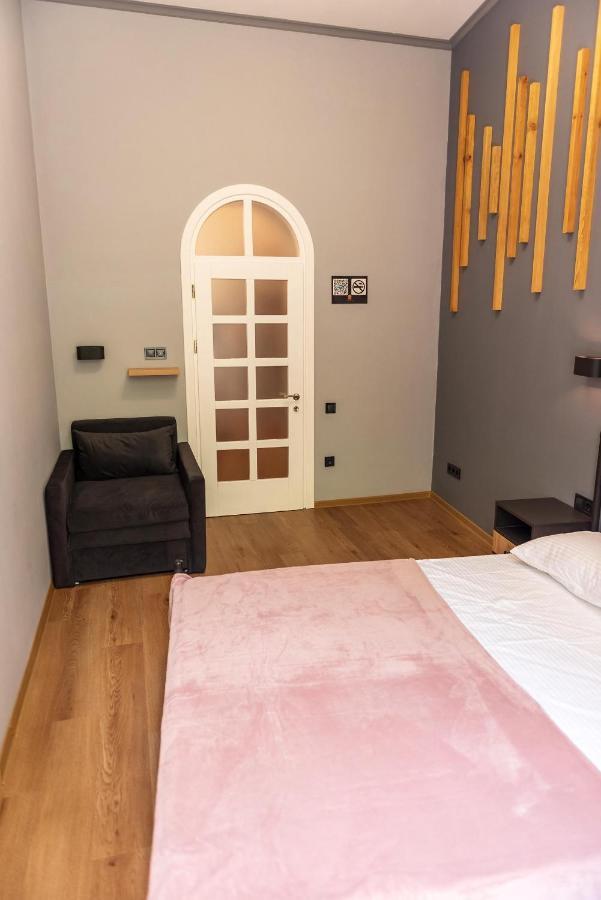 Apartments White Pearl Sadova オデッサ エクステリア 写真