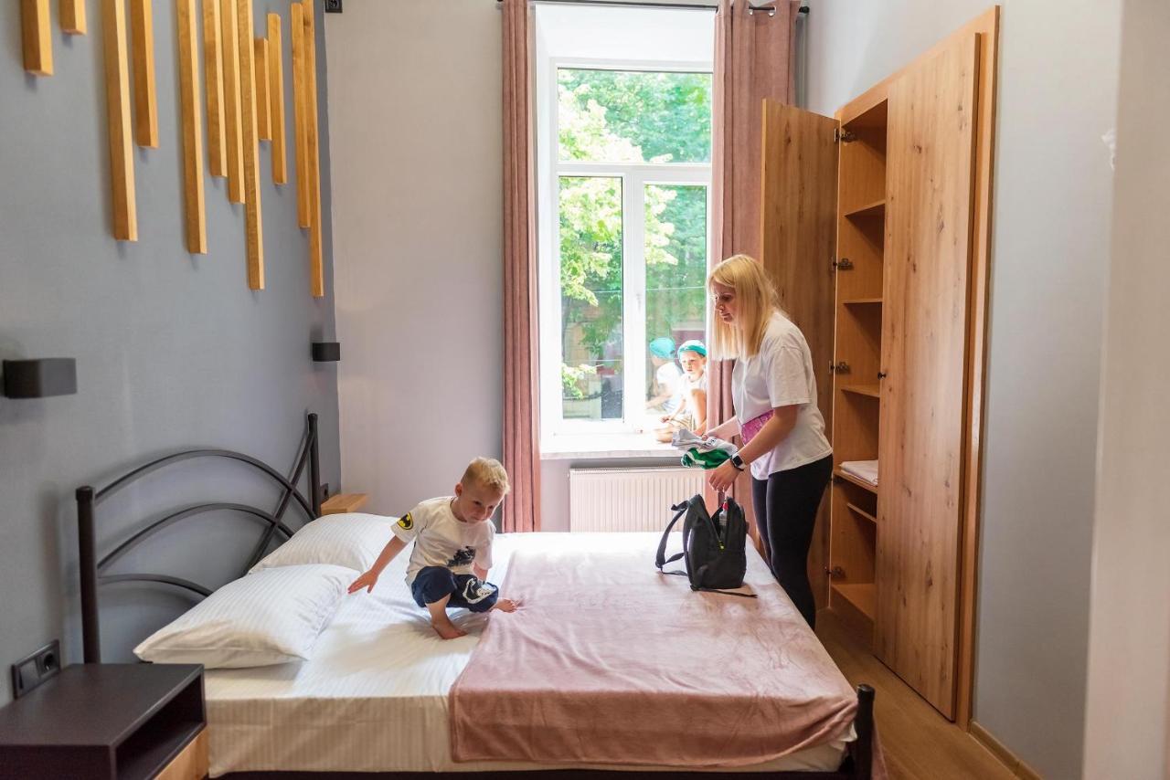 Apartments White Pearl Sadova オデッサ エクステリア 写真
