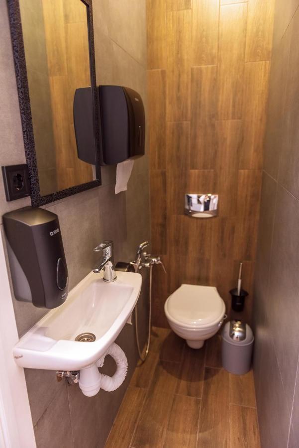 Apartments White Pearl Sadova オデッサ エクステリア 写真