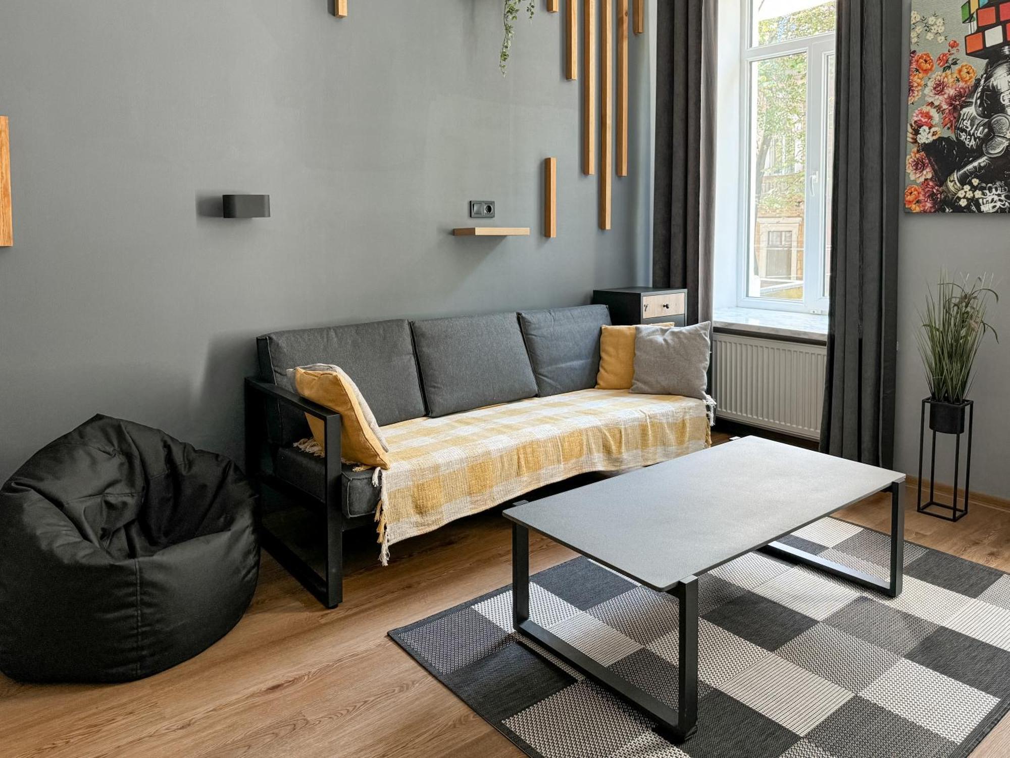 Apartments White Pearl Sadova オデッサ エクステリア 写真